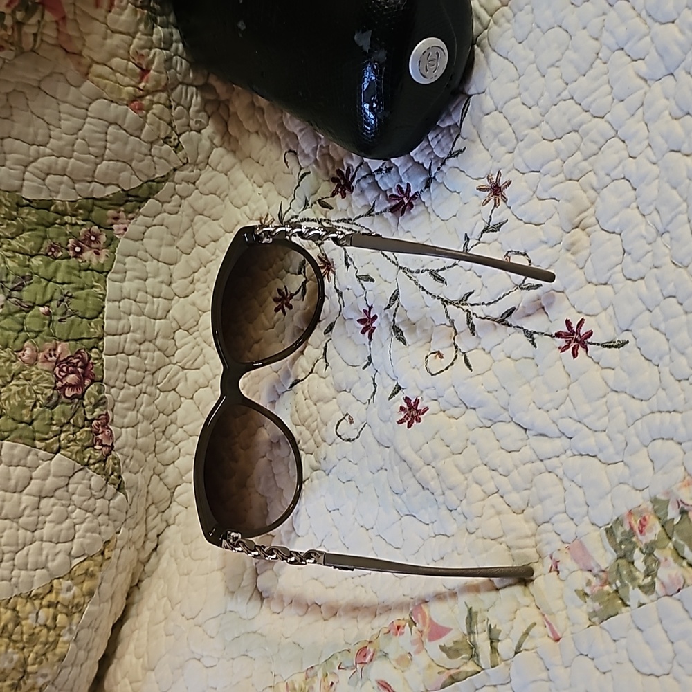Chanel 5215-Q Sunglasses - Picture 9 of 13
